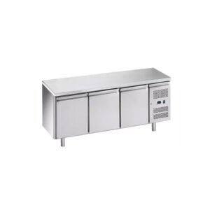 FIRS COOL SHANDONG GN3100TN Elect. 3 Solid Door Table Chiller With Wheels